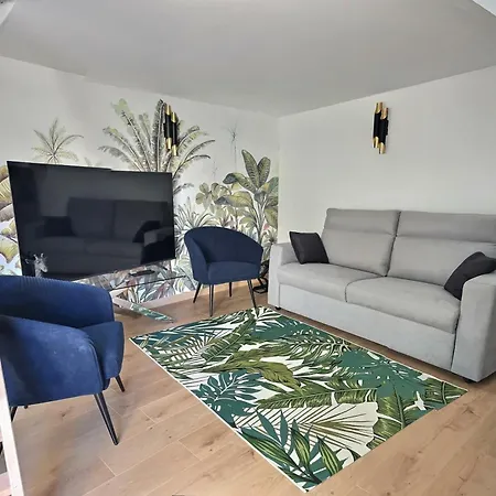 Jungle Loft Centre