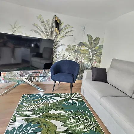 Jungle Loft Centre Безье